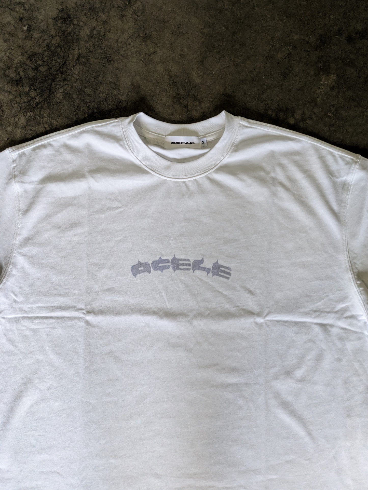 SUMMER ESSENTIALS LOGO TEE
